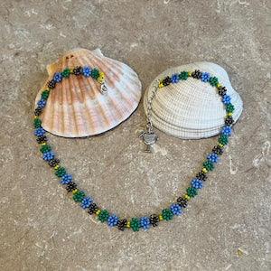Daisy chain Seed Bead Flower Necklace / choker