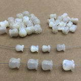 20pcs 6-8mm Natural Mop Shell Flower Orchid Charm Pendants B040109