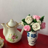 1:12 scale roses  miniatures dolls house vase floral bouquet pretty vase  flowers  decoration tiny valentines