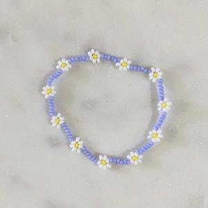 Periwinkle Daisy Seed Bead Bracelet/Anklet / Handmade Jewelry / Gift For Her / Spring Collection