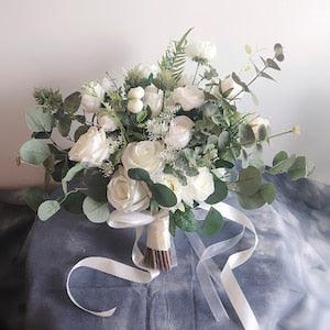 White & Greenery Bouquet, Wedding Bouquet, Boho Bouquets, Bridal Bridesmaids Bouquet, Spring Wedding Bouquet, Baby??sBreath,Rose,Eucalyptus