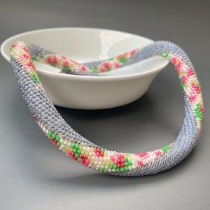 Delicate Handmade grey Beaded crochet necklace with tiny flowers - geometric seed beads necklace - crystal rope - unique elegant jewellery