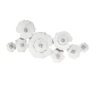 Stratton Home Decor Lily Pad Metal Wall Art in White