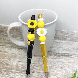 Sunflower Pen // Writing Pen // Office Supplies // Beaded Pen