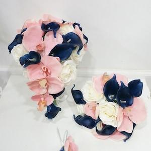 JennysFlowerShop Silk Phanaenopsis Orchid Rose Calla Lily Mixed Wedding Bridal Bridesmaid Bouquet Boutonniere Blush Pink/Navy Blue/White