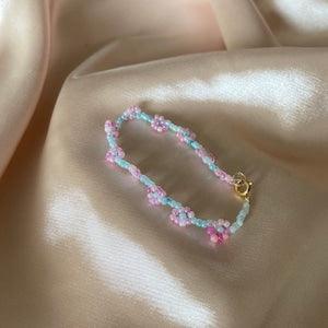 FLOWER BEADED BRACELET