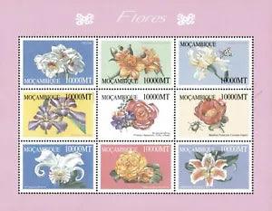 Mozambique 2002 - Flowers, Iris, Lily - Sheet of 9 - Scott 1553 - MNH