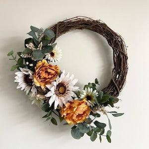 Modern Fall Wreath. Fall Wreaths for Front Door Canada. Neutral Fall Wreath.