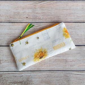Zipper Pouch - Pretty Pencil Case, Accessory Bag, Reusable Zipper Bag, Purse Organizer, Student Present, Sunglass Bag, Gift for her
