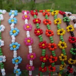Chain flower beads. Delicate Double bracelet, ankle bracelet or necklace . Adult or child . Celebration of summer. Daisy chain flowers