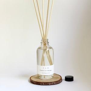 Fresh Cut Roses Reed Diffuser | Handmade | Scented Diffuser Gift | Vegan Friendly | Minimalist Style | 4 fl oz | 8 fl oz
