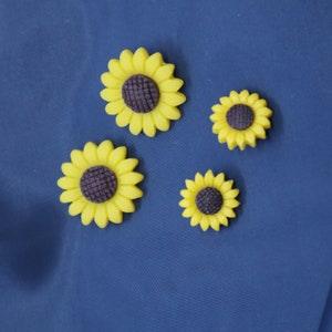 Set of 6pcs 12pcs bulk lot  cartoon Yellow sunflower sun flower  3D resin sewable button  diy kids wear girl  16mm 24mm
