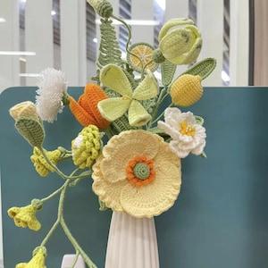 crochet bouquet,lily flowers,special gift for girlfriend,home decoration,knitted tulip,handmade craft ,anniversary gift,never die flower