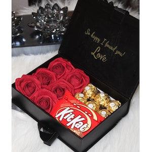 Personalized Luxury Giftbox Ferrero Rocher Artificial Roses Flower Arrangement Valentine's Day Gift Box W/ Chocolates Gifts for Him & Her