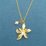 Flower Necklace,Floral Necklace,Bouquet Necklace,Lily Necklace,Calla Lily Necklace,Gift for Her,Lily Jewlery,Wedding Necklace,Bridesmaid