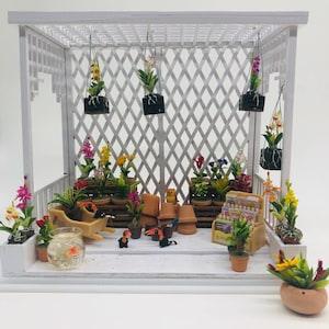 Miniature planting house, Miniature Greenhouse decorate your garden dollhouse.