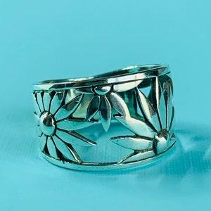 Sterling Silver Flower Ring