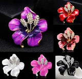 Slipper Lily Brooch - 18k Gold/ 925 Silver & Zircon)