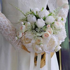 Silk rose Wedding Bouquet/ivory White peony bouquet/white ranunculus bouquet/bridal bouquet/bridesmaid bouquet