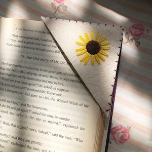 Hand Embroidered Corner Bookmark, Sunflower Bookmark, Felt Bookmark
