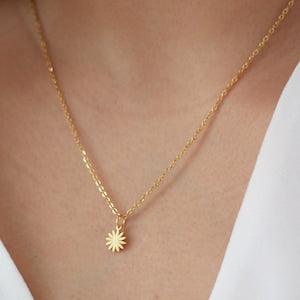 18k Gold Plated Sunflower Necklace - Waterproof Stainless Steel -Tarnish Free  Chain-  Dainty Gold Necklace - Gift Ideas for Friends