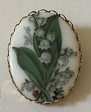 Small Cute Vintage Unmarked Gold Tone Pin Lily of the Valley Flowers Oval