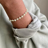 Beaded flower bracelet - seed beads - woven bracelet