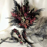 Gothic wedding, Wedding in black, Bridal flower set, Gothic bridal bouquet, Black bouquet, Crown of dried Roses, Boho Bridal headpieces