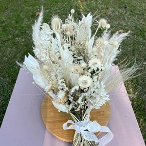 White Dried Flowers Bridal Bouquet , Boho Wedding Bouquets , Rustic Wedding, Bridesmaid Flowers, White Bouquet, Rustic Bride Flowers