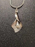 Vintage Avon Sterling Silver Calla Lily Pendant 18" Necklace Genuine Pearl