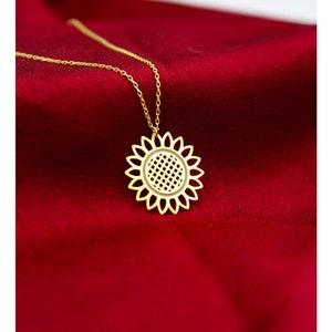Sunflower Rose Gold Necklace/ Sterling Silver Minimalist Floral Pendant/ Valentine's Day Gift for Her Nature Lover/ Romantic Necklaces