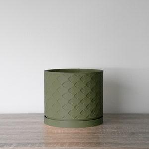 The Wallflower Planter in Matte Army Green