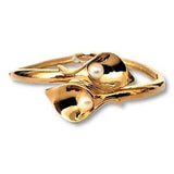 Vintage Stunning Elegant Signed AVON SH Gold Tone Canna Lily Faux Pearl Bracelet