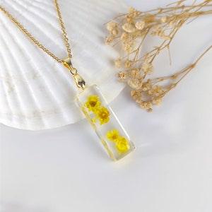 Pressed Daisy Necklace | Rectangle Flower Necklace | Handmade Sunflower Necklace | Gold Chain Dried Flower Jewelry | Unique Gift For Women
