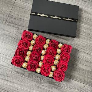 Luxury Chocolate & Rose Box Gift- Hatbox, Home Decor, Flower Arrangement, Bouquet, Anniversary, Flower Arrangement, Flower box