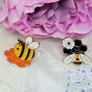 Set of 2pcs 6pcs  cartoon  bee bee kind    enemal metal   pin diy  craft  kids backpack hat cap