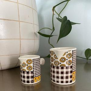 Measuring Cups, Vintage Ceramic Measuring Cups, 1/2 Cup, 1/4 Cup, Sunflower