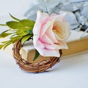 Boutonniere Rose Boutonniere, Round Bout Wedding flowers, Cream Blush Boutonniere, Button Hole, Groom Groomsmen Wedding Flower, Wedding Bout