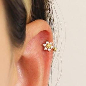 18G SunFlower Cartilage Gold Hoop Earrings ? tragus earrings ? tiny hoop earrings ? rose gold cartilage hoop? helix hoop ? small hoops