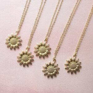 Gold Sunflower Necklace, Handmade Flower Pendant with Gold Chain, Handmade Jewelry, Spring Jewelry, Spring Accessories, Mother's Day Gifts