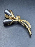 Vintage Gold Tone & Gray Faux Pearl Cala Lily Brooch Pin Elegant!