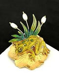 Vintage Pin Brooch Frog Lily Pad Gold Tone Enamel Simulated Pearl Classic 3K