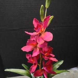 Absolutely beautiful Artificial Cymbidium Orchid Plant on disc