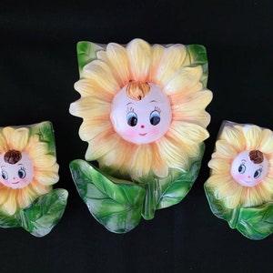 1950 PY Sunflower Wall Pockets/ Anthropomorphic Sunflower Collectible/ Mid Century Kitsch Wall Decor