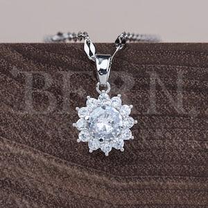 Diamond Sunflower Pendant ? Lucky ? Gift for her ? Boho ? Diamond ? Statement necklace ? Silver necklace ? Minimalist necklace ? Princess
