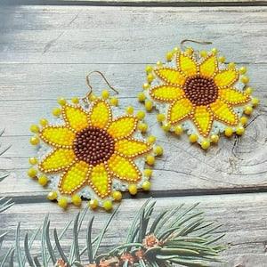 Beaded sunflower earrings