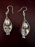 Vintage 925 Sterling Silver Israel Cultured Pearl Lily Dangle Drop Earrings