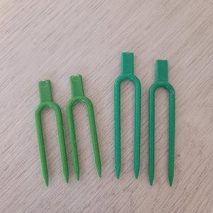 Propogation pins, large and small, propping plants, plant pins, pin plants for propogation, strawberry pins.
