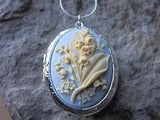 LILY OF THE VALLEY SILVER PLATED LOCKET (CREAM ON BLUE) - WEDDING
