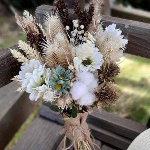 Rustic boho Bridal bouquet, Dried daisy bouquet, Taupe tan ivory neutral bouquet, Fall wedding bouquet, White and Ivory Bouquet